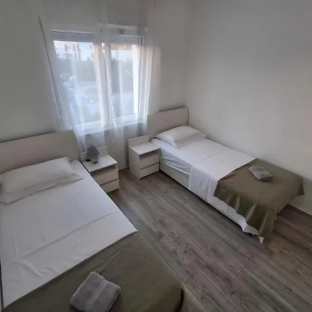 September 2025 Fun&joy Apartment *